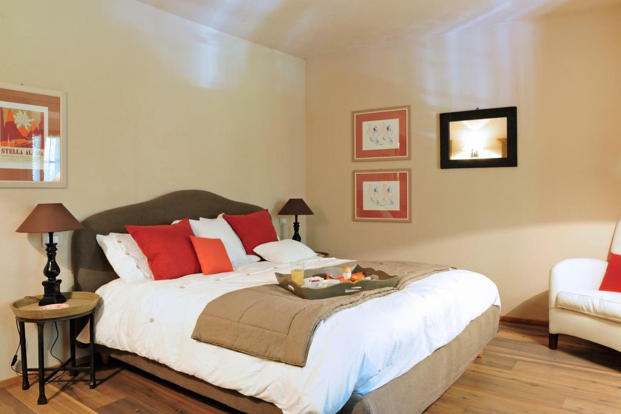 บีแอนด์บี อิล ซัมบูโก Bed & Breakfast Vignola  ภายนอก รูปภาพ