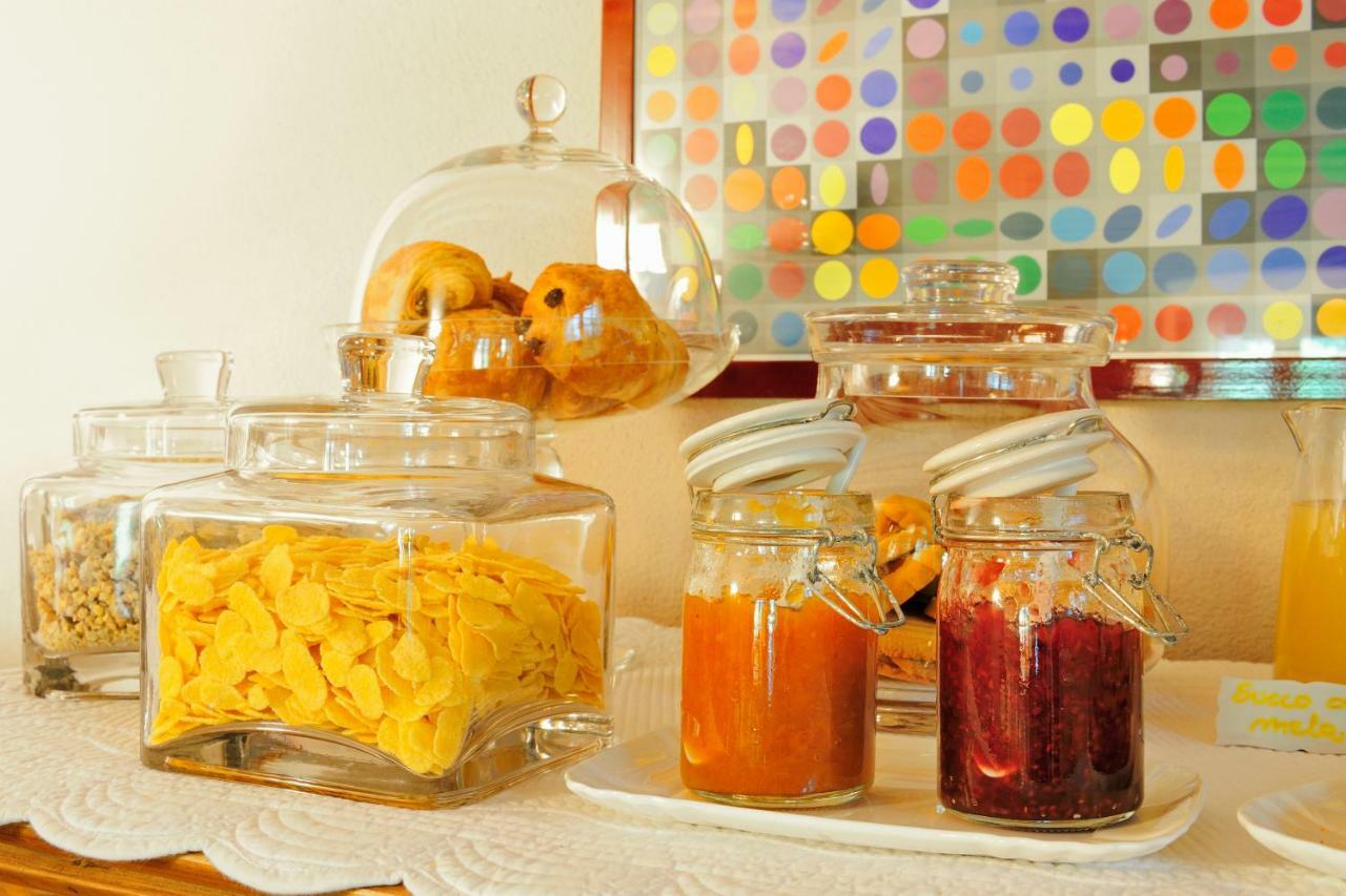 บีแอนด์บี อิล ซัมบูโก Bed & Breakfast Vignola  ภายนอก รูปภาพ