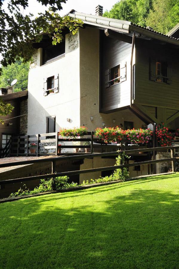 บีแอนด์บี อิล ซัมบูโก Bed & Breakfast Vignola  ภายนอก รูปภาพ