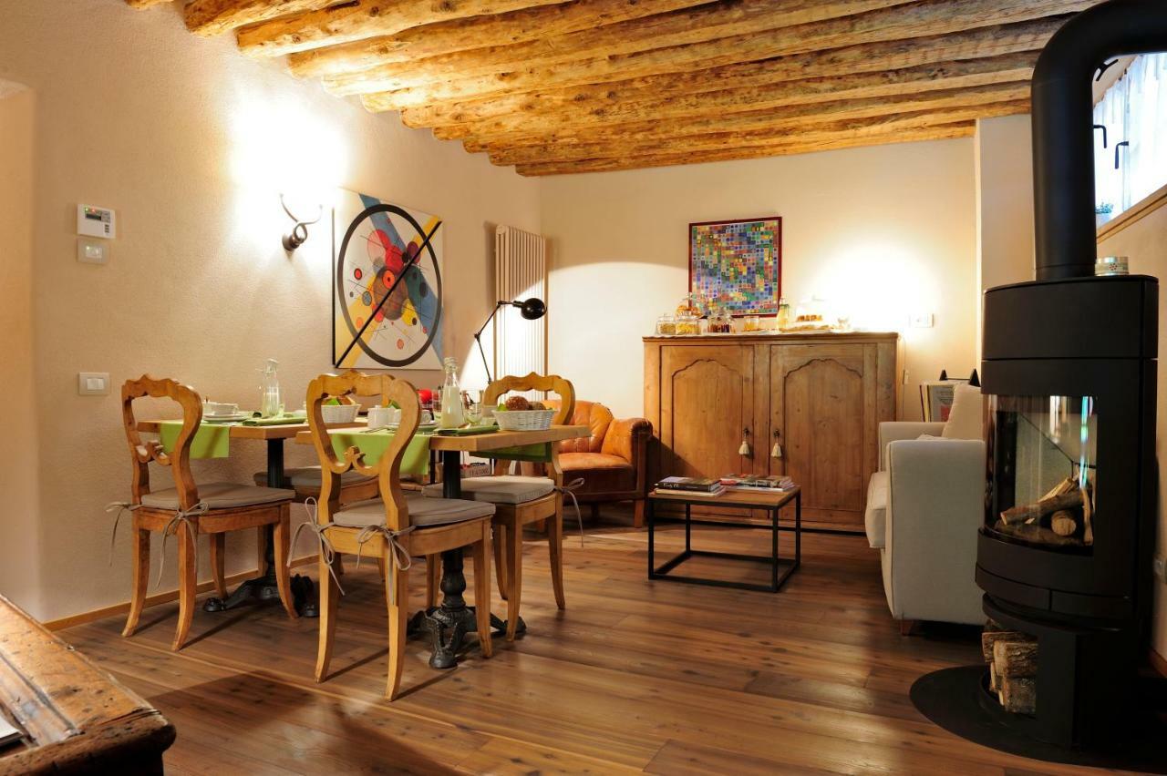 บีแอนด์บี อิล ซัมบูโก Bed & Breakfast Vignola  ภายนอก รูปภาพ